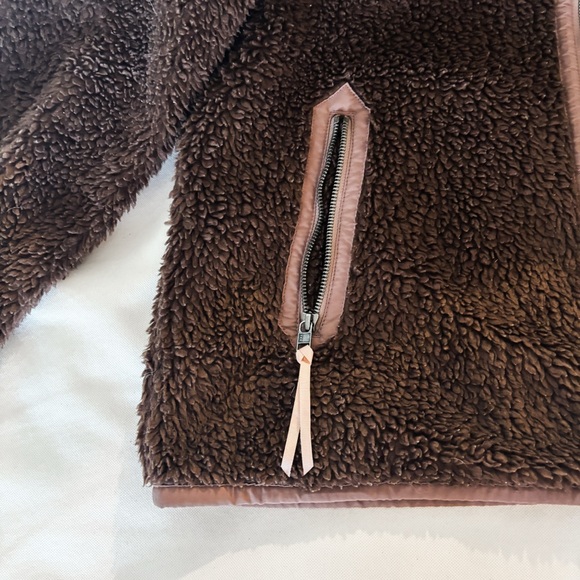 Patagonia Divided Sky Jacket size XL in Chocolate brown - Picture 3 of 11